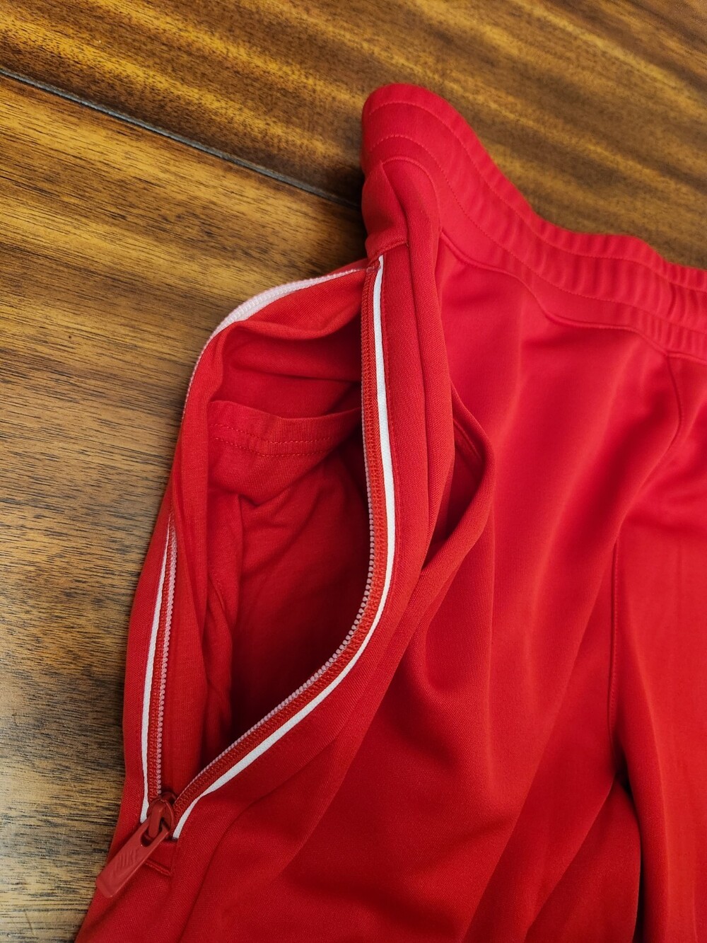 Nike Tribute Joggers Mens Medium University Red Polyester Sweatpants - Picture 5 of 6